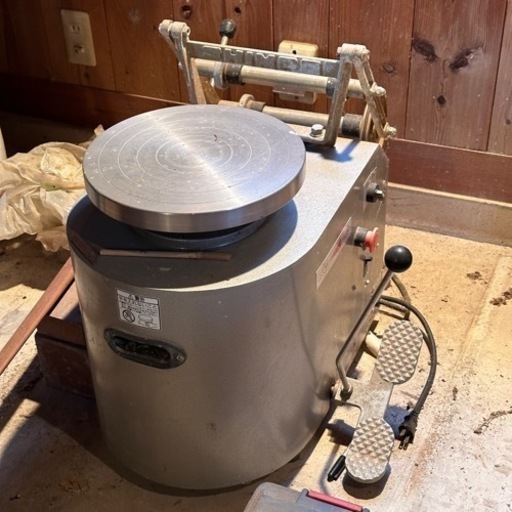電気ろくろ　轆轤　残り一台　陶芸器具