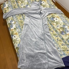 ニトリ　Nウォーム　着る毛布