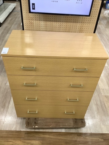 4段チェスト　ニトリ　キズ、天板浮き有　入荷致しました！