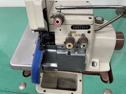 工業用　ブラザーロックミシン 3本糸　動作品