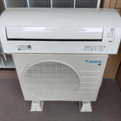 【2022年製】ダイキンルームエアコン／冷暖房機2.2Kw✩AN22ZESK-W✩お話し中！