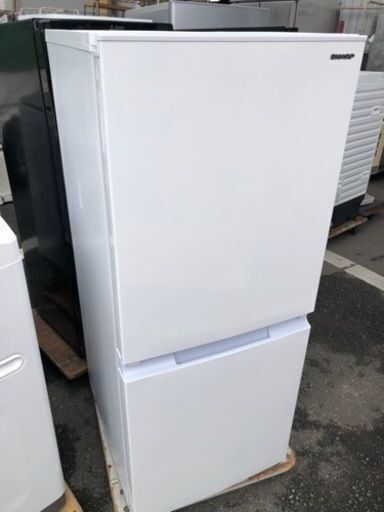 市内配送無料　2022年式　シャープ SHARP 冷蔵庫(幅49.5cm) 152L つけかえどっちもドア 2ドア ホワイト SJ-D15G-W