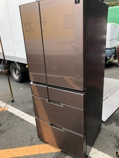 市内配送設置無料　SJ-GF60B-T 冷蔵庫 プラズマクラスター冷蔵庫 サテンブラウン [6ドア /観音開きタイプ /580L]