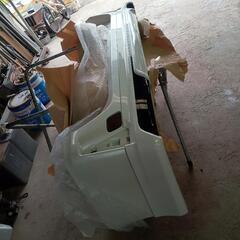 80ヴォクシーZS リアバンパー