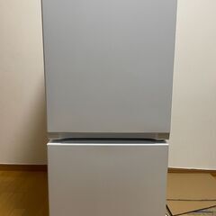 冷蔵庫・電子レンジ・電子ケトル　3点を売ります