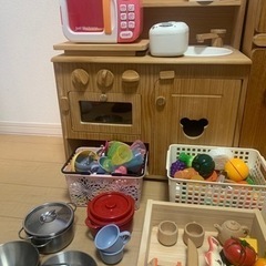 まとめ売り価格】トッドル キッチン おままごと 冷蔵庫 小物一式付き
