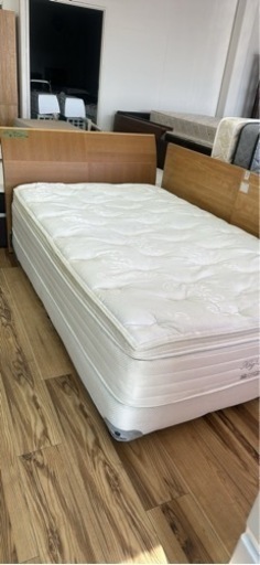 IDC  大塚家具　ゼミダブル　ベッドセット　マットレス  引取大歓迎