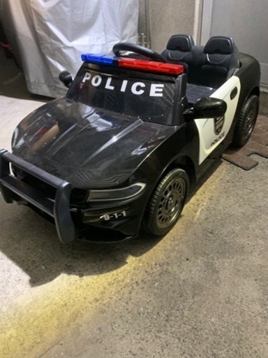 子供用　電動乗用カー　　パトカー