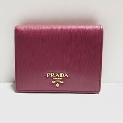 PRADA　財布