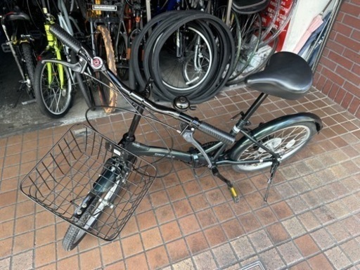 20インチ　外装6段変速　カゴ付き折り畳み自転車