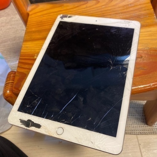 iPad  ジャンク