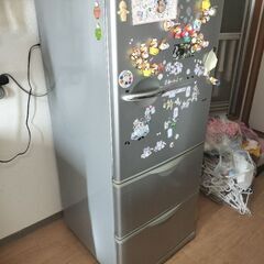 【受け渡し決定】SANYO冷蔵庫255L　3ドア