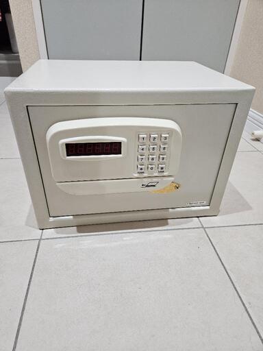 テンキー電子金庫