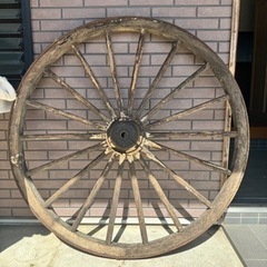 “レトロ”な大八車の車輪