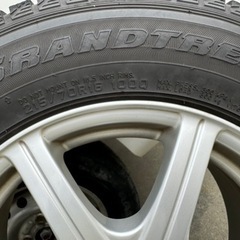 スタッドレスタイヤ　サイズ215/70 16インチ 夏タイヤはめ替えにどうぞ！