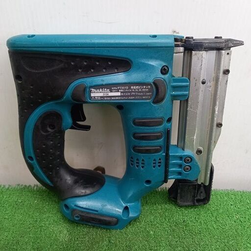 マキタ makita PT351D 充電式ピンタッカ　18Ｖ【野田愛宕店】【店頭取引限定】【中古】管理番号：ITCSLVPHBLW2