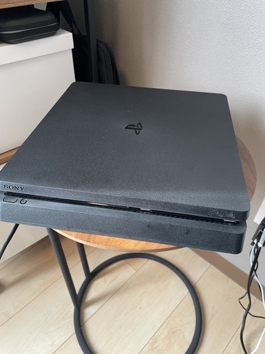 【美品】プレステ４本体（スリム、500GB、ブラック）（PS4、PlayStation4）