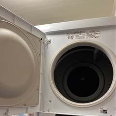 <引き渡し決定> 2019年購入　日立　衣類乾燥機　6kg 専用台付き 引き渡し決定> 2019年購入 日立 衣類乾燥機 6kg 専用台付き