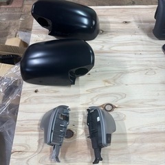 【バラ売り可！】200系 ハイエース 部品 各種 新車外し