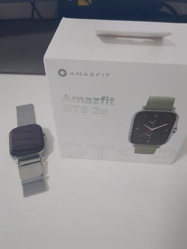 スマートウォッチ Amazfit gts2e