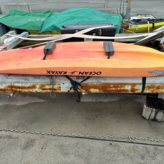 商談中になりました。シングル用カヤック　座席、オール付き　