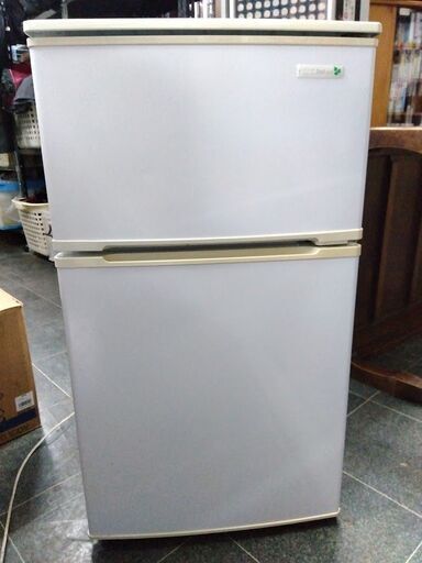 ヤマダ電機 90L 2ドア冷蔵庫 YRZ-C09B1 2017年製