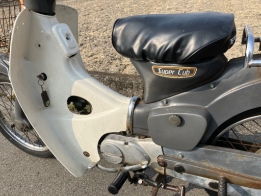 ☆ホンダ　スーパーカブ　Ｃ７０　エンジン１発始動　走行良好　クラッチ板、マフラー新品交換　バッテリー新品　１９７８年頃　腐り無し　登録書類付　検索用→ アンドン　あんどん　行灯 ☆ホンダ スーパーカブ C70 エンジン1発始動 走行良好 クラッチ板