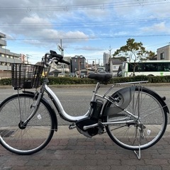 ヤマハ電動アシスト自転車26インチ(バッテリー8.7ah、充電器付き)