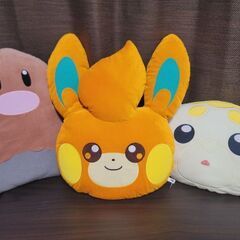 【新品タグ付き】ポケットモンスター　顔型ぬいぐるみクッション 3...