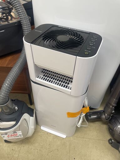 リサイクルショップどりーむ荒田店 No10369  衣類乾燥除湿器　２０２２年製　アイリスオーヤマ　サーキュレーター　高年式　美品♪