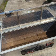 取引き中　軽トラ　アルミボックス　荷台　収納　ラック　龍　エンブレム