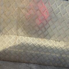 取引き中　軽トラ　アルミボックス　荷台　収納　ラック　龍　エンブレム