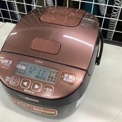 象印 マイコン炊飯ジャー NL-BC05 2018年製入荷いたし...