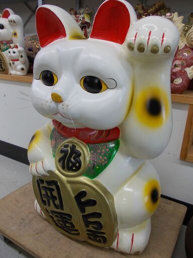 招き猫（陶器）