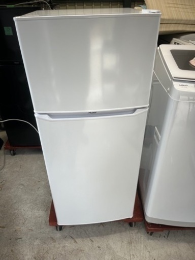 美品‼︎ハイアールノンフロン２ドア冷蔵庫130L/ホワイト/配送設置可能