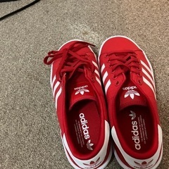 【決まりました】ほぼ新品　adidas スニーカー　25cm表記　