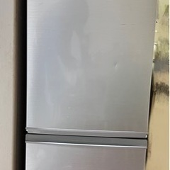 シャープ冷蔵庫167L 2017年製　洗濯機と合わせ5000円