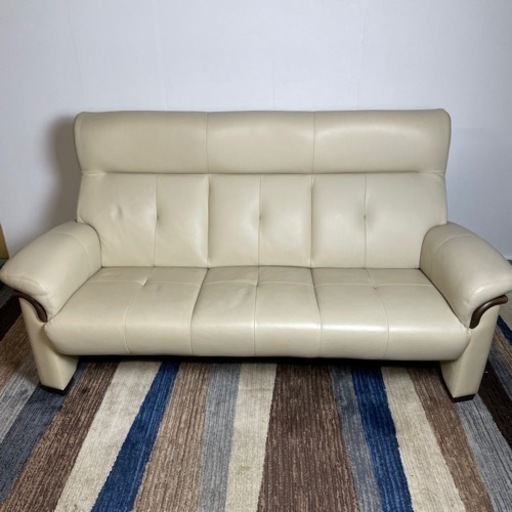 高級ソファー　美品　革製　家具 ソファ 3人掛けソファ