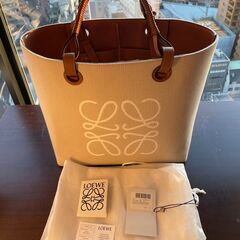 【ネット決済・配送可】☆極美品☆LOEWE ロエベ アナグラム ...