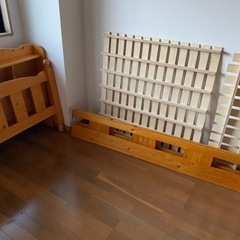 シングルベッド 木製フレーム   家具