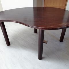 高品質木材、組立式テーブル