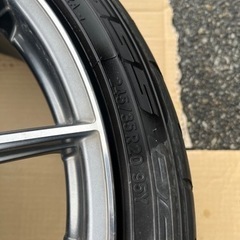 20インチアルミホイール　車のパーツ タイヤ、ホイール