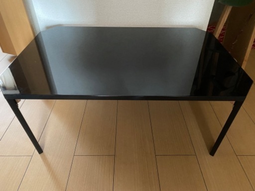 テーブル