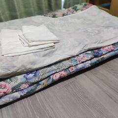 寝具　布団、敷きパッド