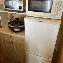 冷蔵庫、電子レンジ、オーブントースター、電気鍋