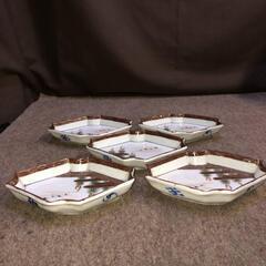 九谷焼　菱型のお皿　手書き色絵金彩　歪んだ古い菱型のお皿　五客セット