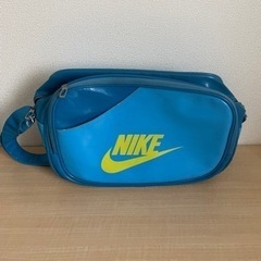 NIKE ナイキ　エナメルバック