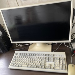 デスクトップパソコン NEC  パソコンデスクもあります