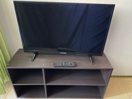 テレビ32型　maxzen テレビ台付き
