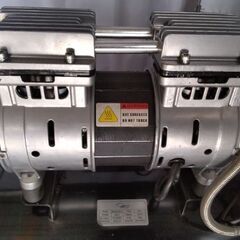 値下げ！100v静音オイルレスコンプレッサー